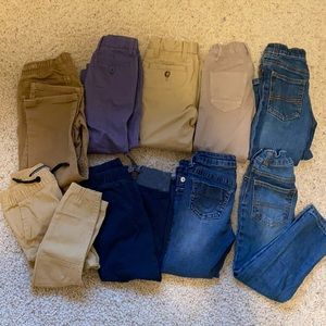 Lot of 4T pants. (9 pairs)